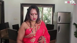 Tamil Big Boobs Mature Woman In Saree and fucked with Husband Video